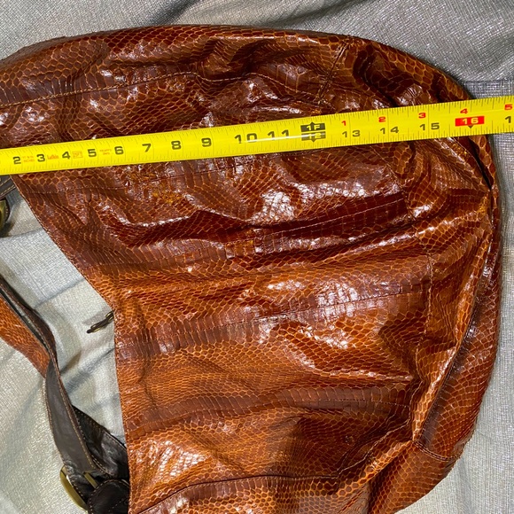 GLEN ARTHUR PYTHON Multiple Way FillAll Real Humanely Farmed Charity Large Bag - Picture 15 of 17